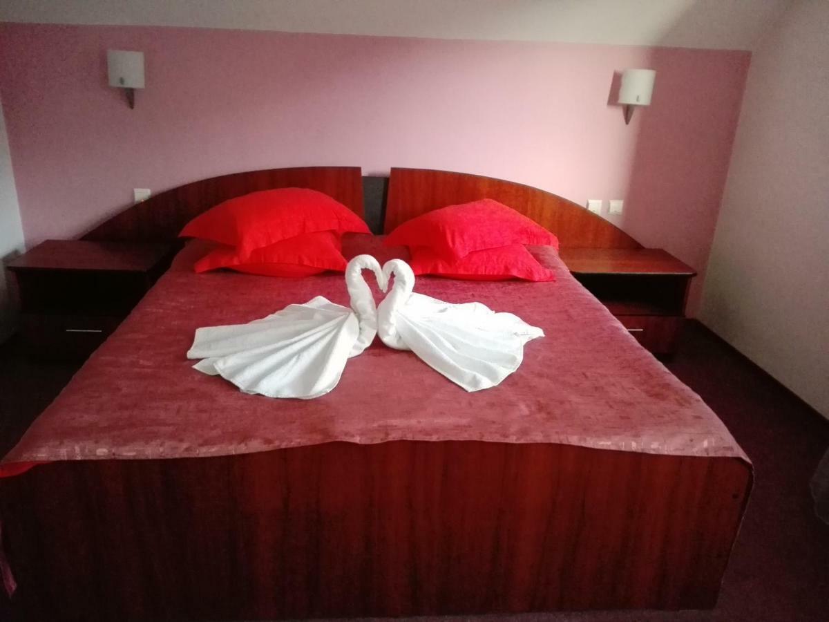 Grandemi Belvedere Bucovina Frasin Buitenkant foto